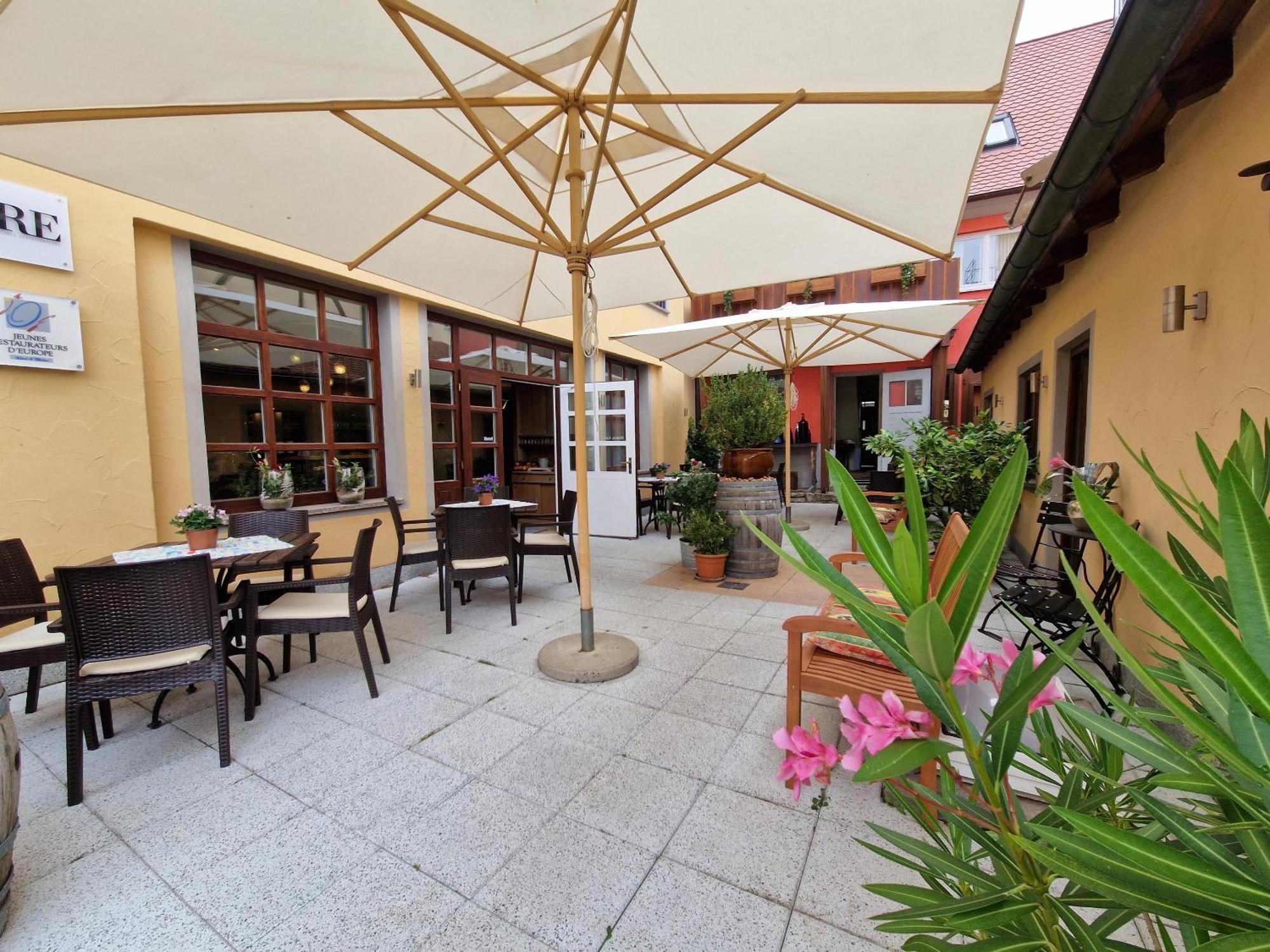 Laurentius Boutique-Hotel & Restaurant ไวเคอร์ไซม์ ภายนอก รูปภาพ