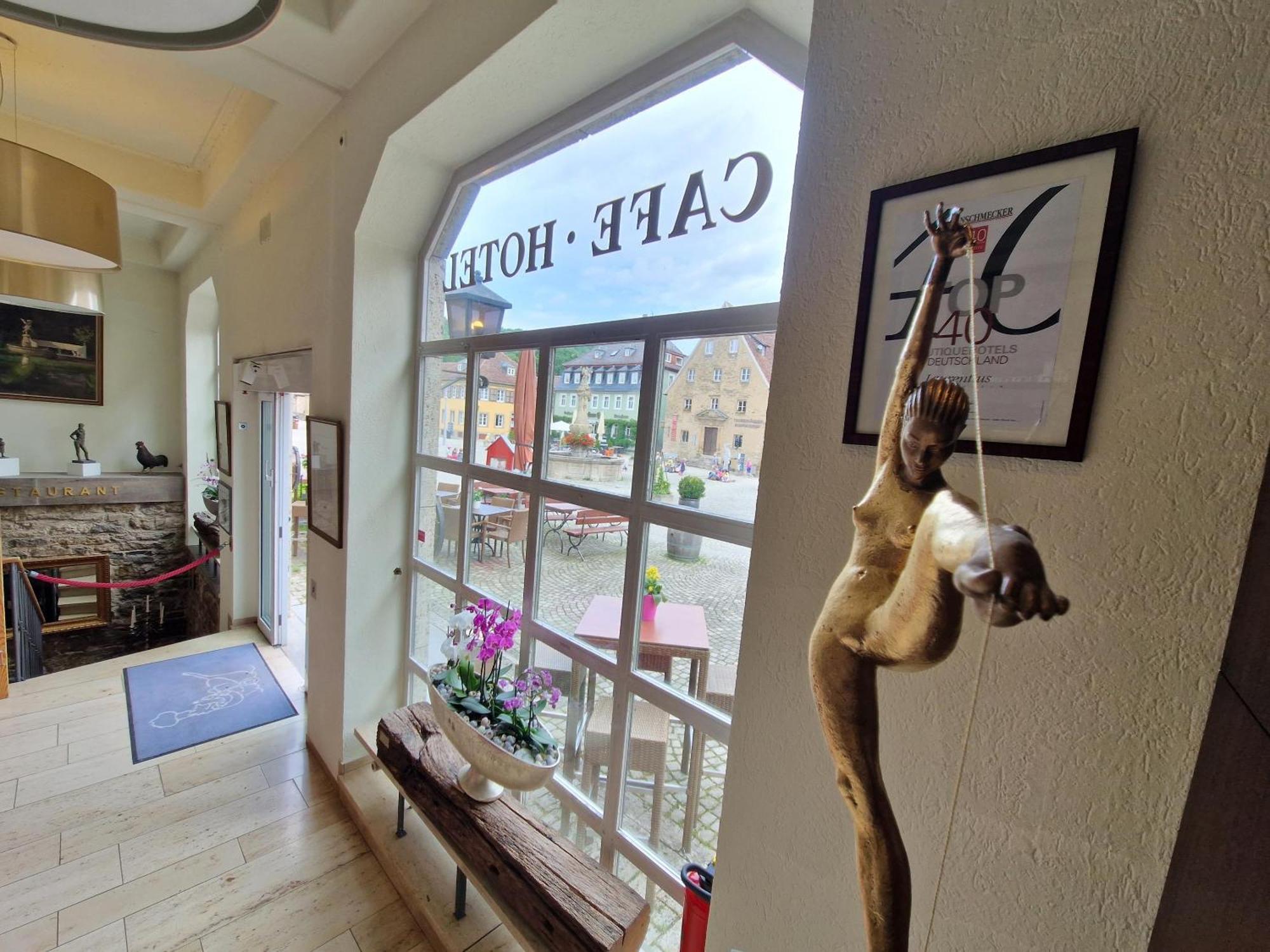Laurentius Boutique-Hotel & Restaurant ไวเคอร์ไซม์ ภายนอก รูปภาพ
