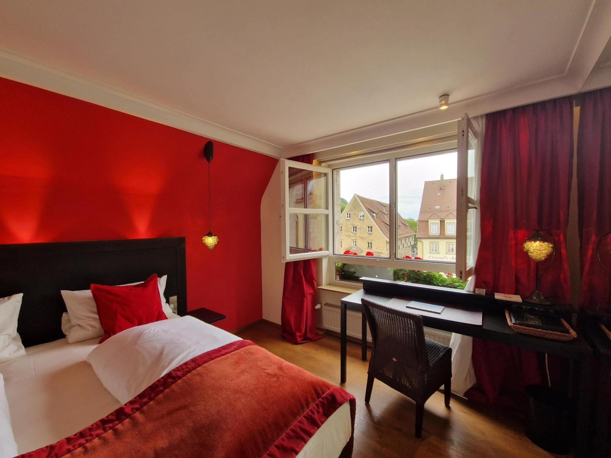 Laurentius Boutique-Hotel & Restaurant ไวเคอร์ไซม์ ภายนอก รูปภาพ