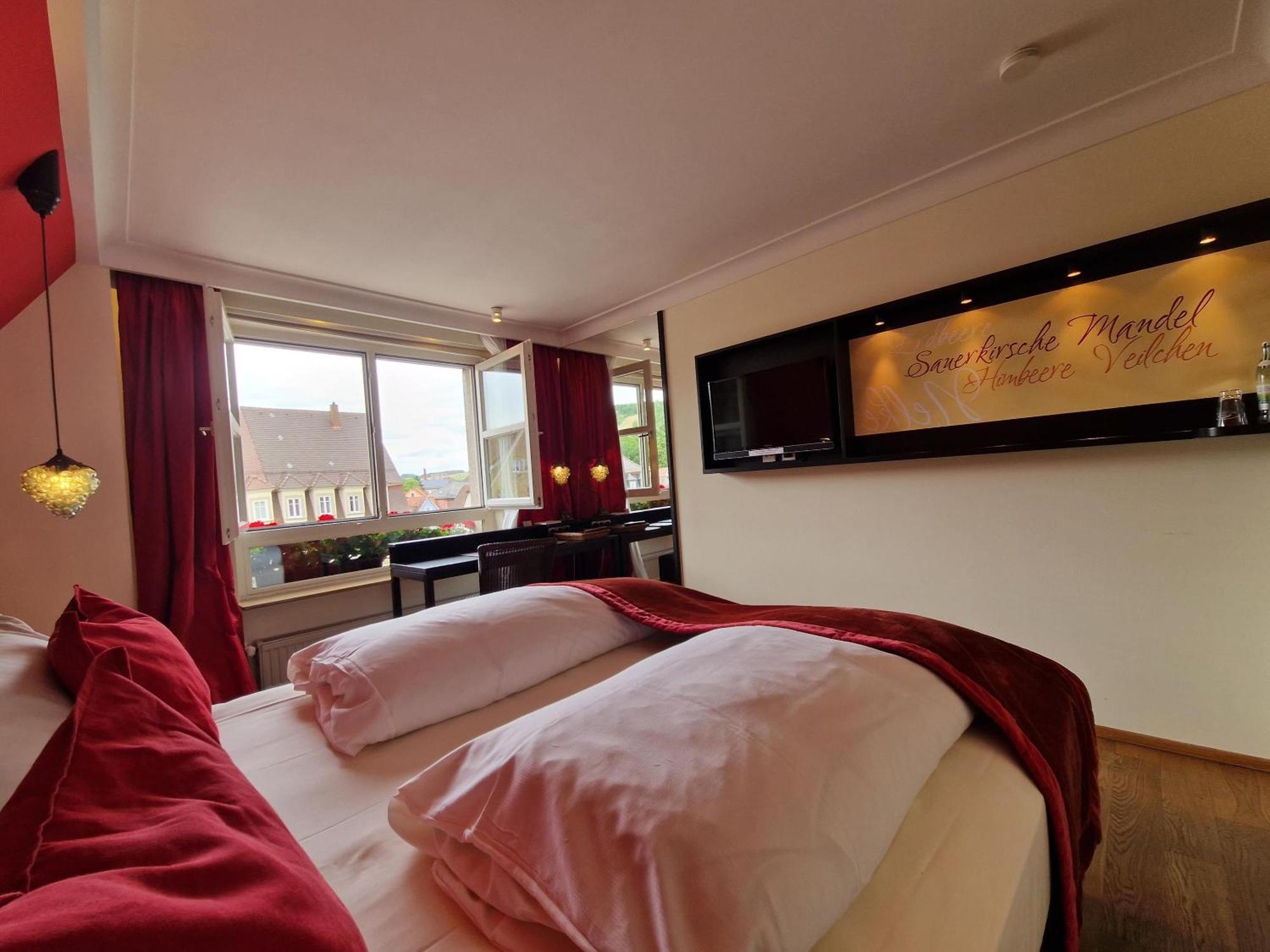 Laurentius Boutique-Hotel & Restaurant ไวเคอร์ไซม์ ภายนอก รูปภาพ