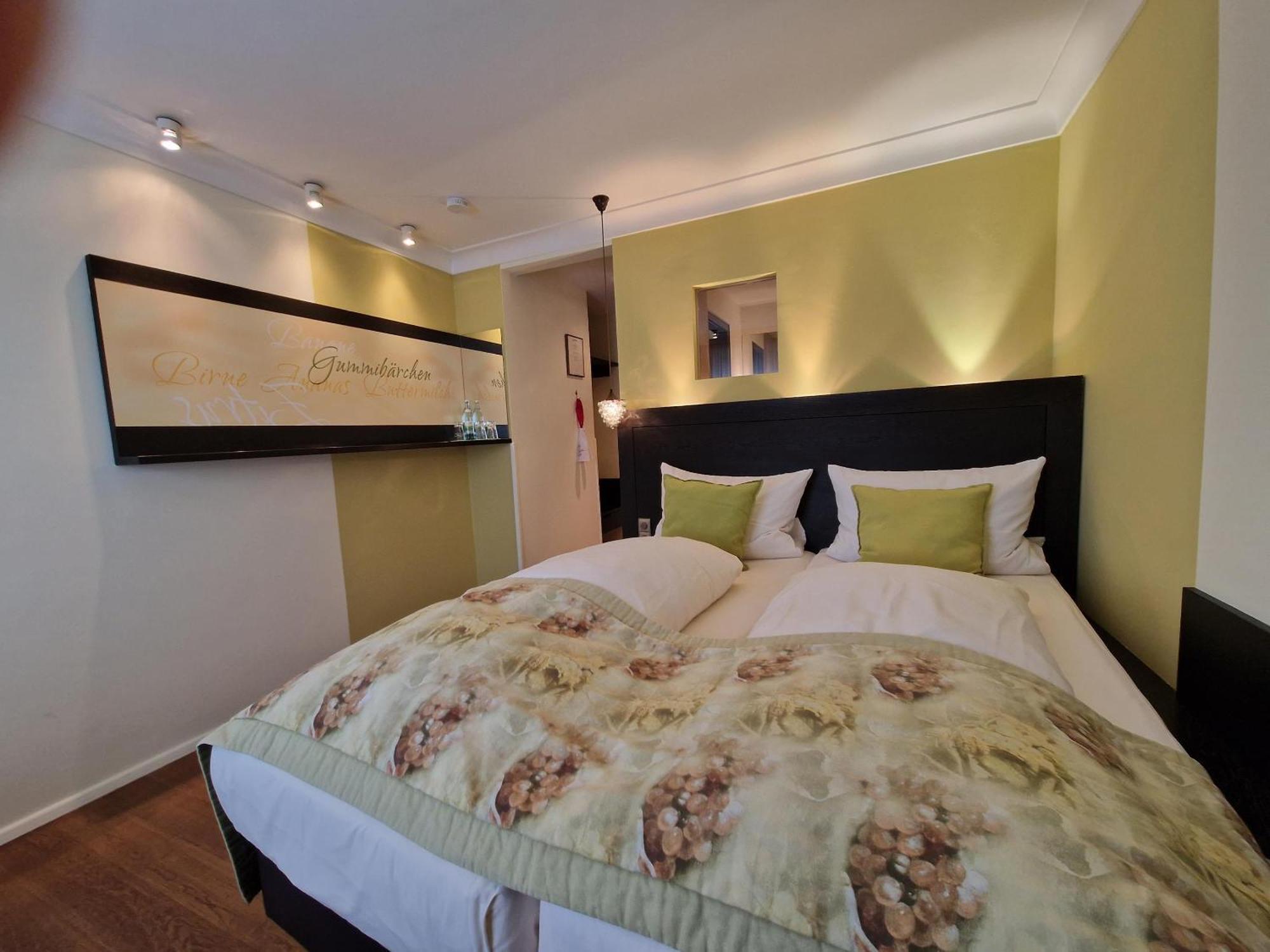 Laurentius Boutique-Hotel & Restaurant ไวเคอร์ไซม์ ภายนอก รูปภาพ