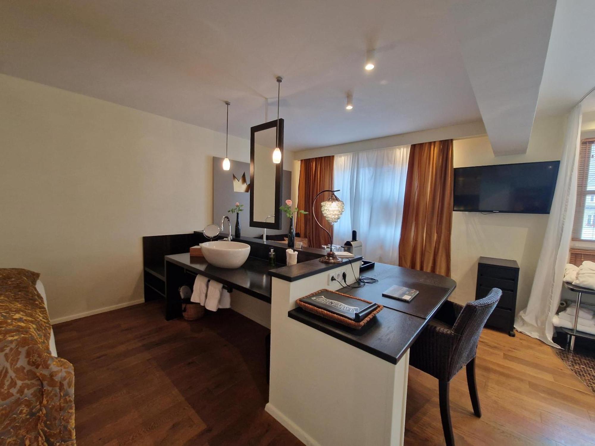 Laurentius Boutique-Hotel & Restaurant ไวเคอร์ไซม์ ภายนอก รูปภาพ