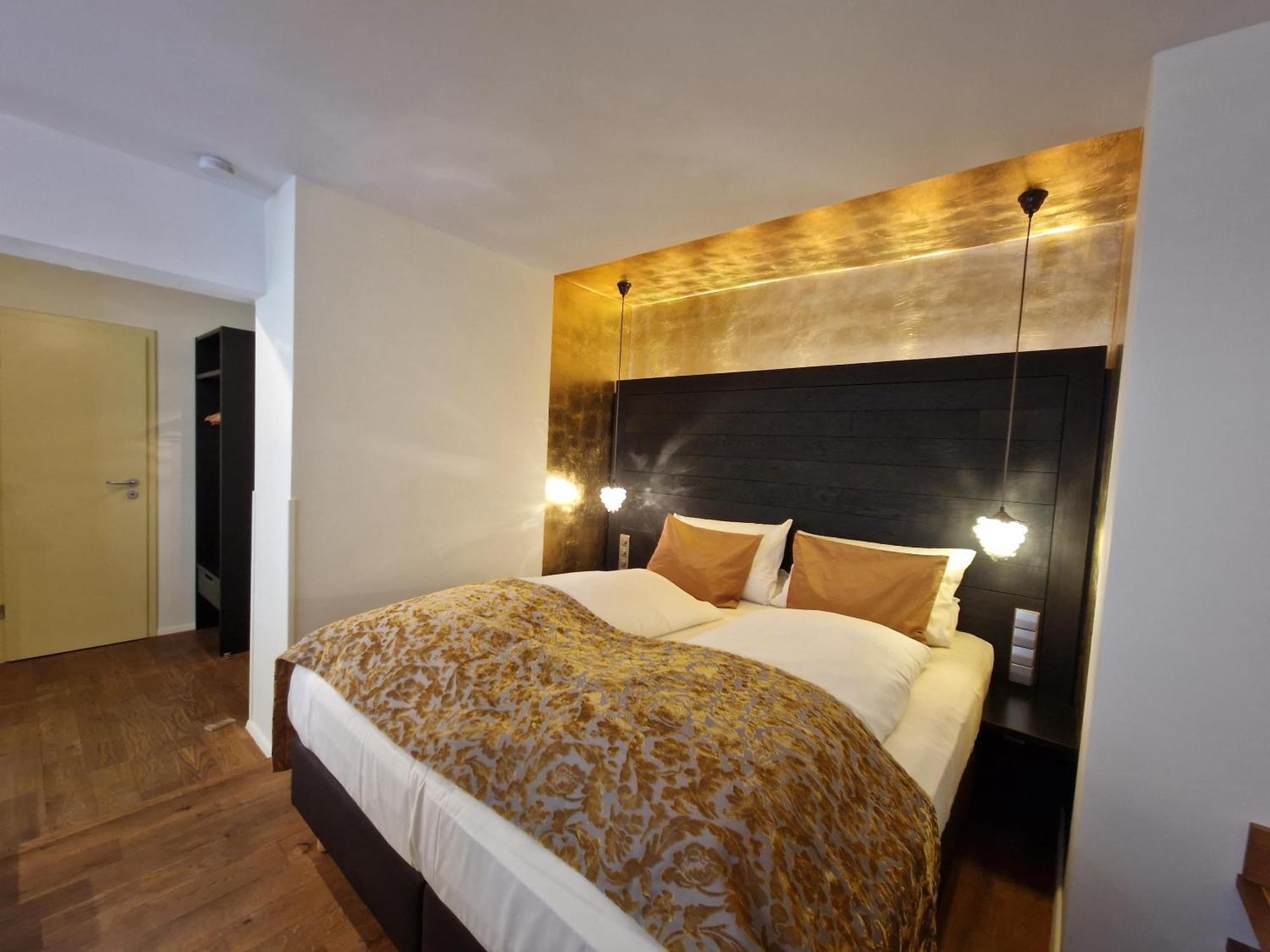 Laurentius Boutique-Hotel & Restaurant ไวเคอร์ไซม์ ภายนอก รูปภาพ