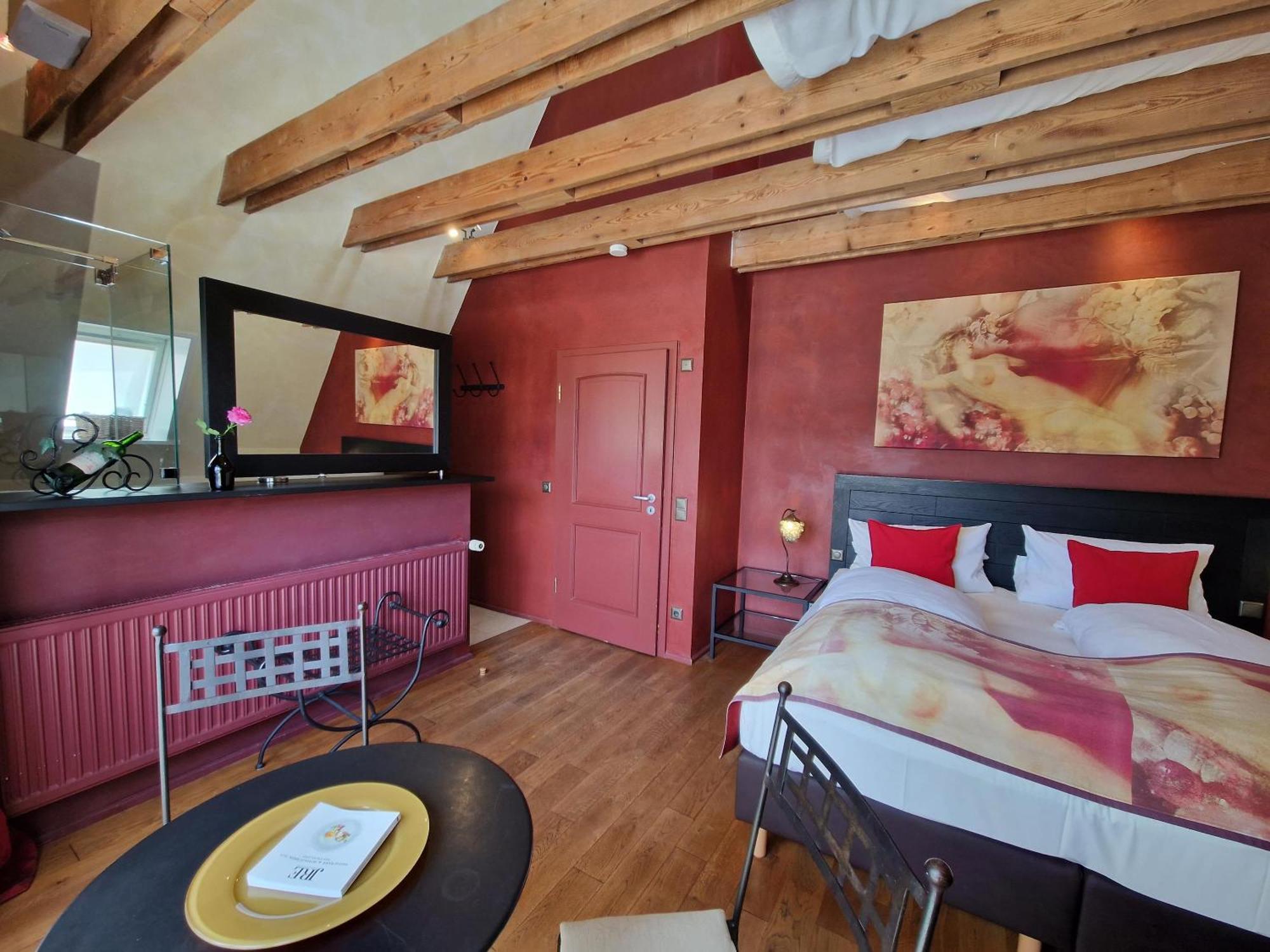 Laurentius Boutique-Hotel & Restaurant ไวเคอร์ไซม์ ภายนอก รูปภาพ
